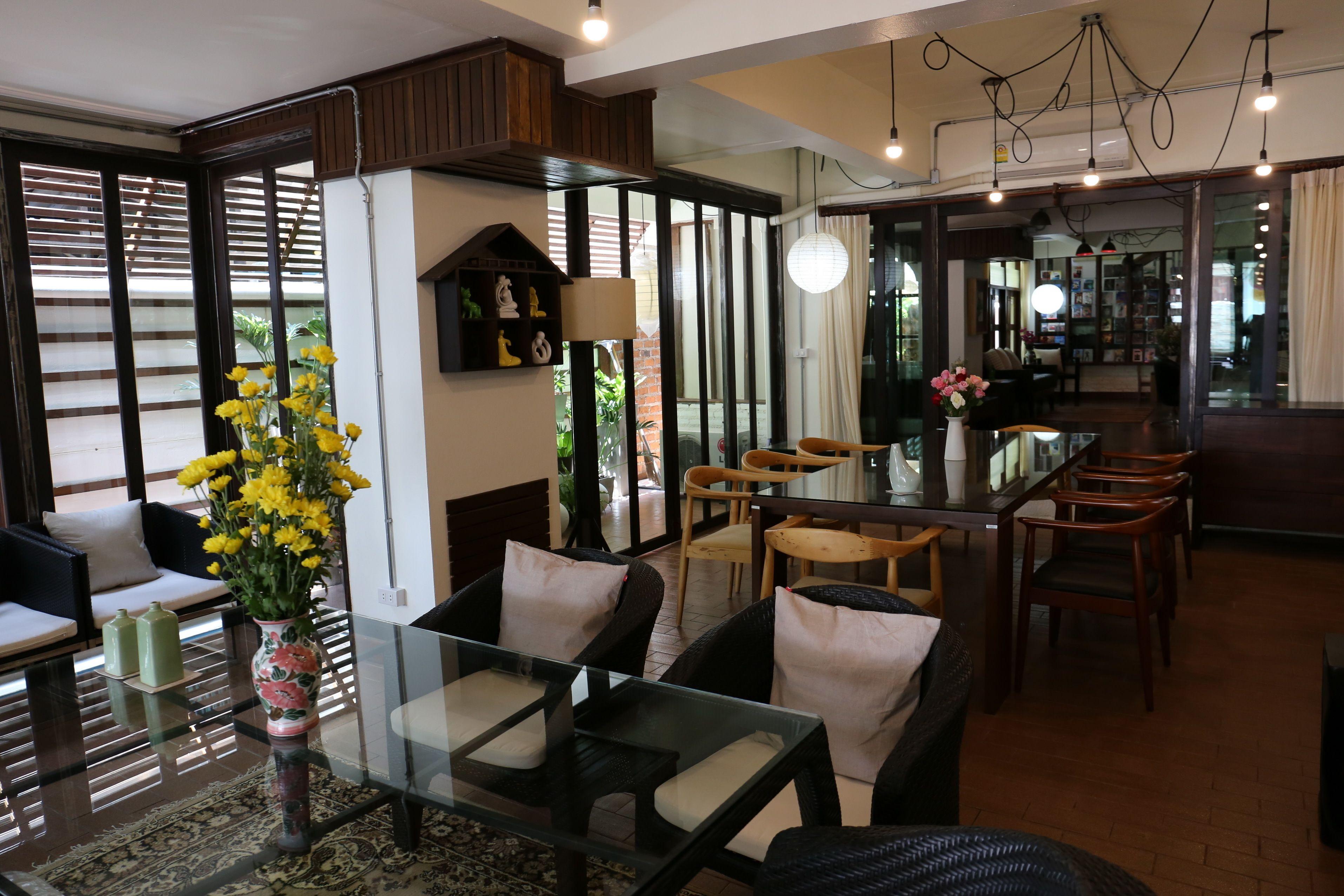 Kampaeng Ngam Hotel - Steps To Night Bazaar & Old City — Photos 1